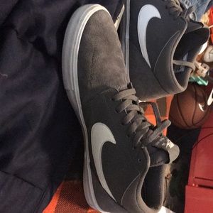 NikeSb  portmore mid gray